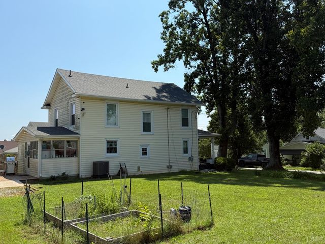 1935 Hughes Avenue, Lynchburg, VA 24521