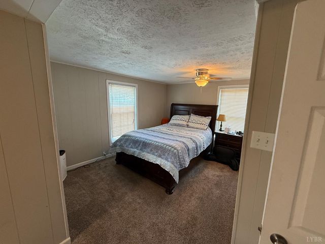 1935 Hughes Avenue, Lynchburg, VA 24521