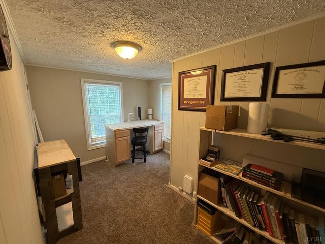 1935 Hughes Avenue, Lynchburg, VA 24521
