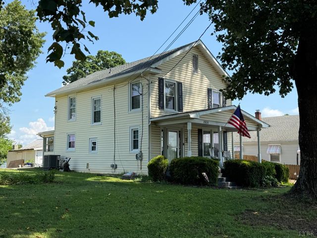 1935 Hughes Avenue, Lynchburg, VA 24521