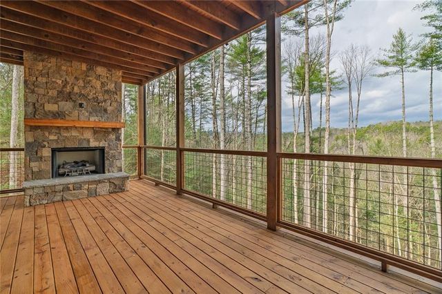 121 Indian Lane, Ellijay, GA 30540