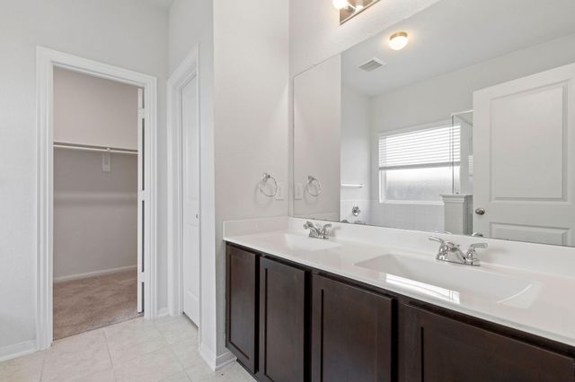 5319 Rivers Edge Drive, Richmond, TX 77469