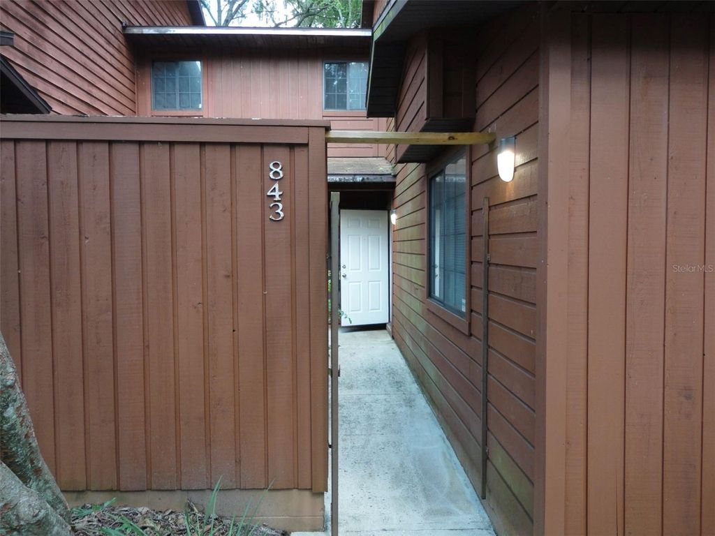 843 SW 56TH TERRACE, Gainesville, FL 32607