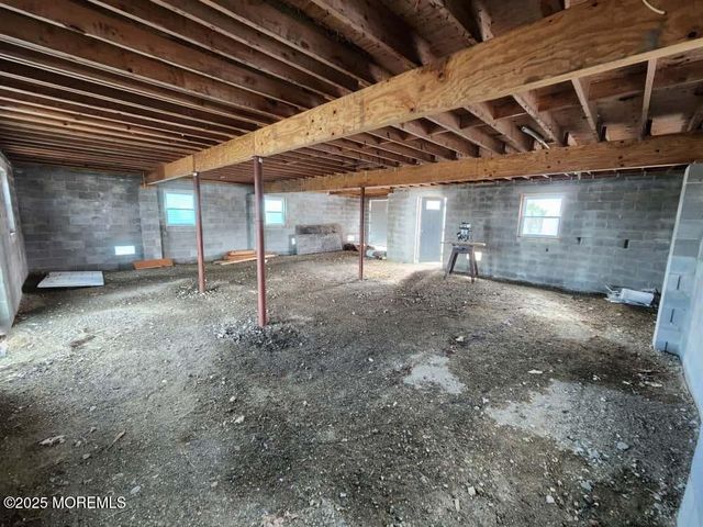 389 Kingfisher Road, Tuckerton, NJ 08087