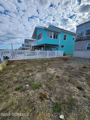 389 Kingfisher Road, Tuckerton, NJ 08087