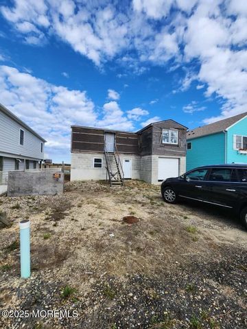 389 Kingfisher Road, Tuckerton, NJ 08087