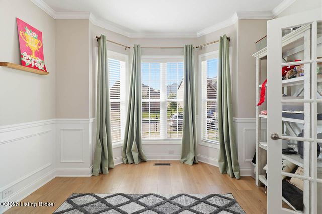2011 Carabiner Way, Louisville, KY 40245