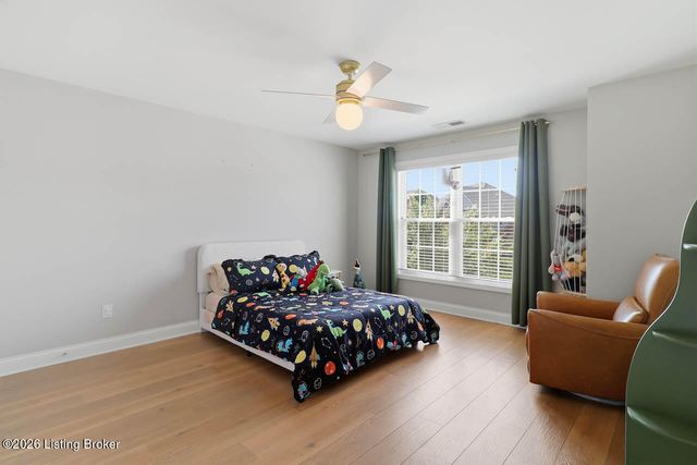 2011 Carabiner Way, Louisville, KY 40245