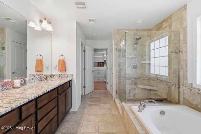 2011 Carabiner Way, Louisville, KY 40245