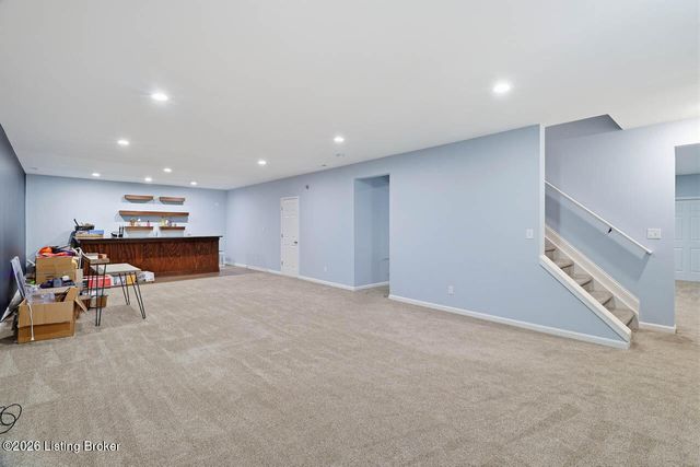 2011 Carabiner Way, Louisville, KY 40245