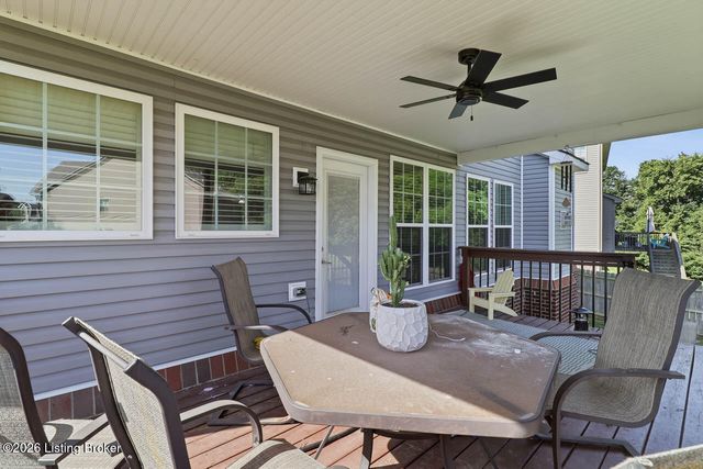 2011 Carabiner Way, Louisville, KY 40245