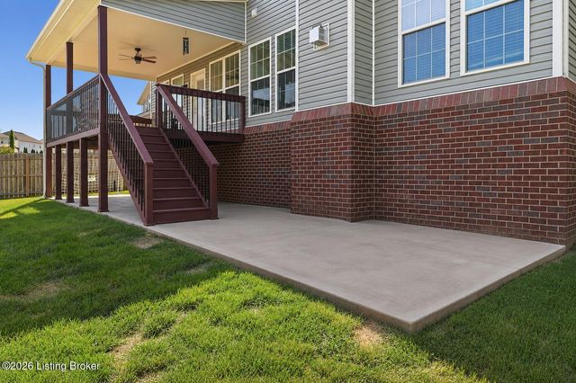 2011 Carabiner Way, Louisville, KY 40245