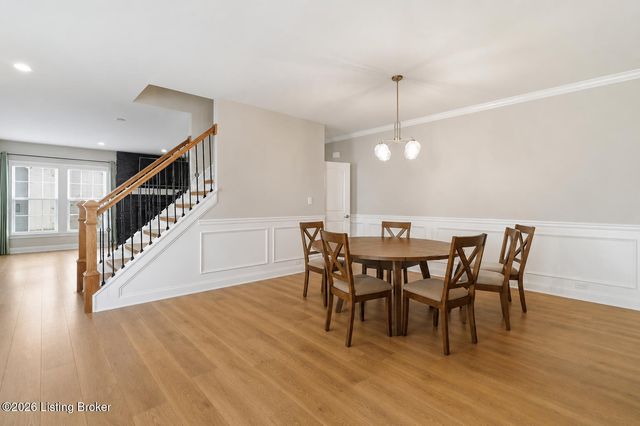 2011 Carabiner Way, Louisville, KY 40245