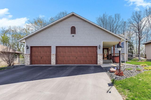 984 Ferndale Street S, Maplewood, MN 55119