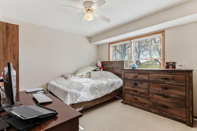 984 Ferndale Street S, Maplewood, MN 55119