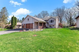 984 Ferndale Street S, Maplewood, MN 55119