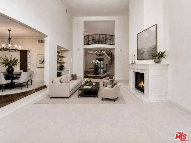 12386 Ridge Circle, Los Angeles, CA 90049