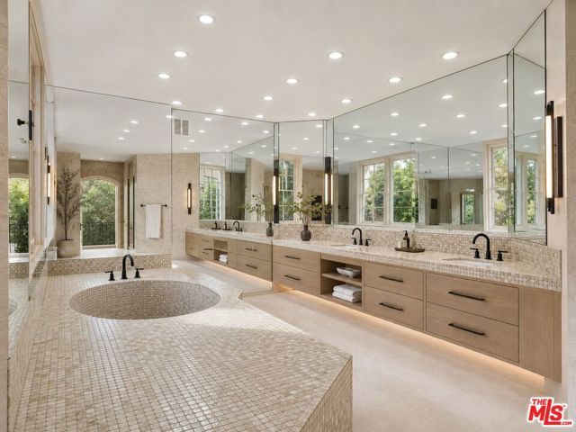 12386 Ridge Circle, Los Angeles, CA 90049