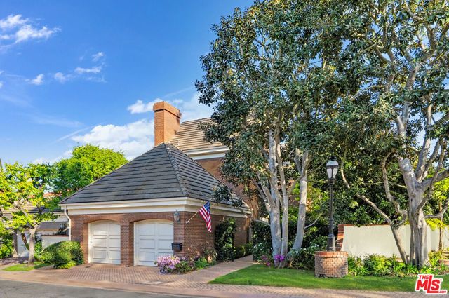 12386 Ridge Circle, Los Angeles, CA 90049