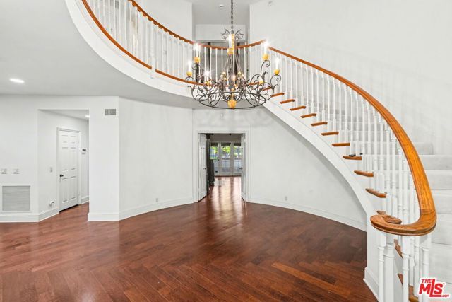 12386 Ridge Circle, Los Angeles, CA 90049