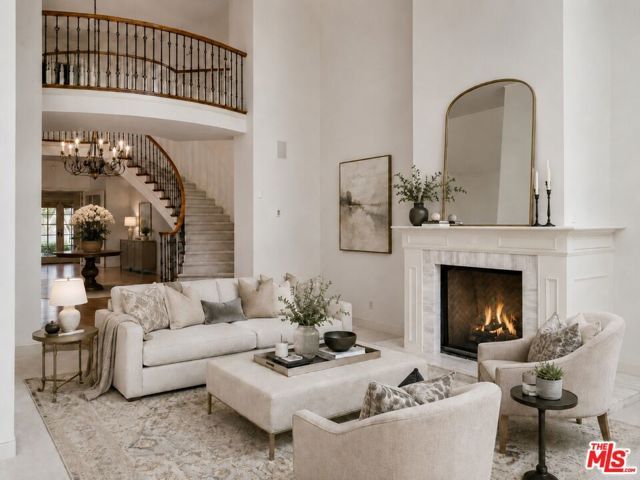 12386 Ridge Circle, Los Angeles, CA 90049