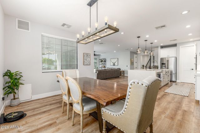 2727 E TURNEY Avenue, Phoenix, AZ 85016