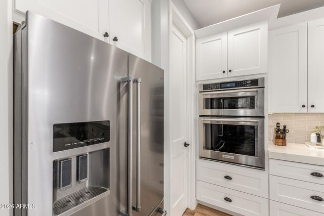 2727 E TURNEY Avenue, Phoenix, AZ 85016