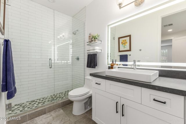 2727 E TURNEY Avenue, Phoenix, AZ 85016