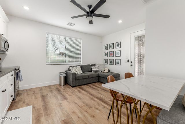 2727 E TURNEY Avenue, Phoenix, AZ 85016