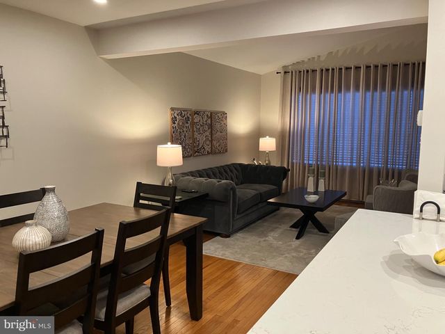 84 UPLAND DR, Southampton, PA 18966