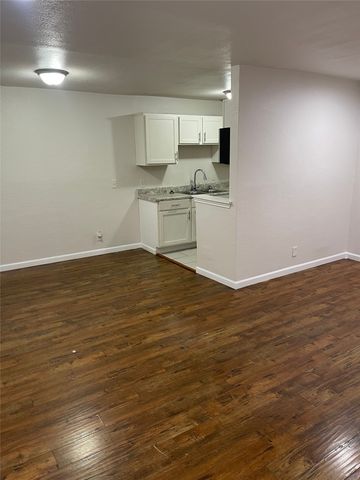 4950 Live Oak Street 204, Dallas, TX 75206