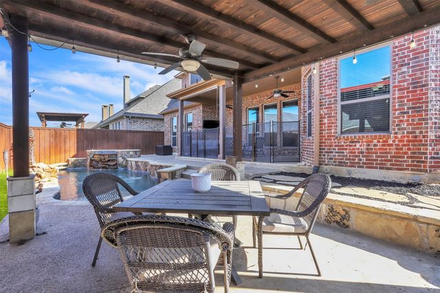 2817 Spring Hollow Court, Highland Village, TX 75077