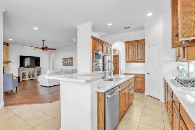 2817 Spring Hollow Court, Highland Village, TX 75077