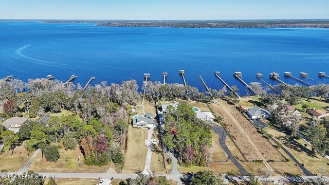 5611 DIANTHUS Street, Green Cove Springs, FL 32043