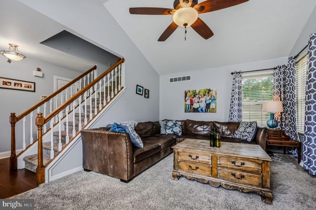 700 SPRINGCREEK CT, Newark, DE 19702