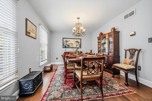 700 SPRINGCREEK CT, Newark, DE 19702