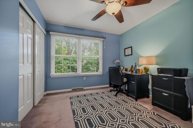 700 SPRINGCREEK CT, Newark, DE 19702