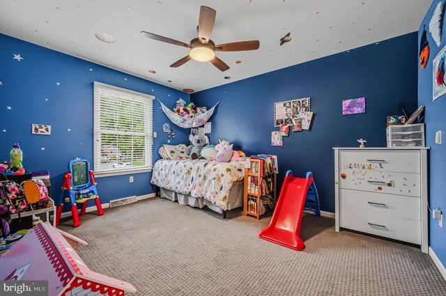700 SPRINGCREEK CT, Newark, DE 19702