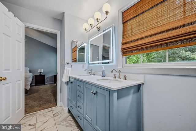 700 SPRINGCREEK CT, Newark, DE 19702