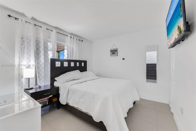 3725 SW 153rd Ct, Miami, FL 33185