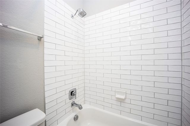 1692 Stonegate Street, Waxahachie, TX 75165