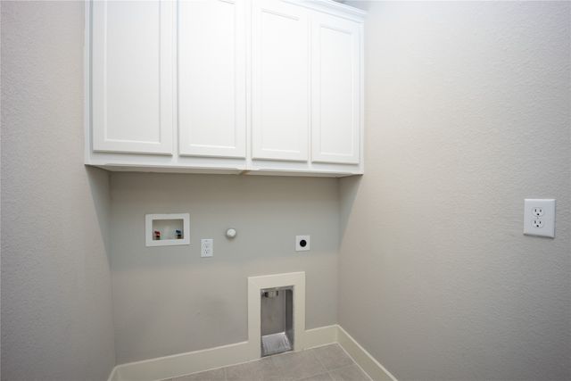 1692 Stonegate Street, Waxahachie, TX 75165