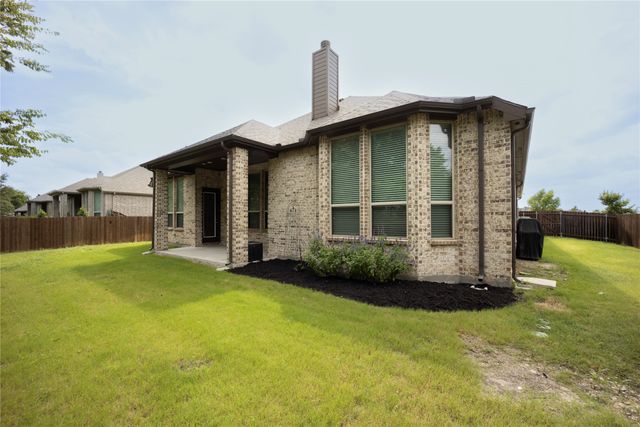 1692 Stonegate Street, Waxahachie, TX 75165
