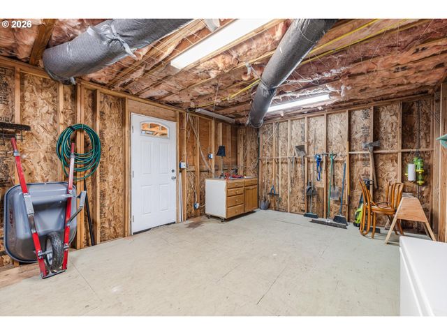 15760 Sw PEACHTREE Dr, Tigard, OR 97224