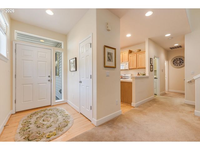 15760 Sw PEACHTREE Dr, Tigard, OR 97224