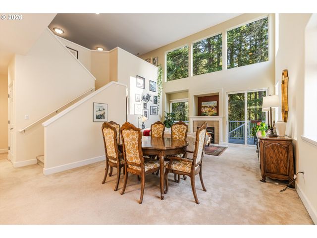 15760 Sw PEACHTREE Dr, Tigard, OR 97224