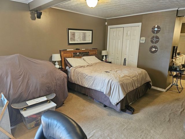 1934 Acushnet Ave, New Bedford, MA 02745