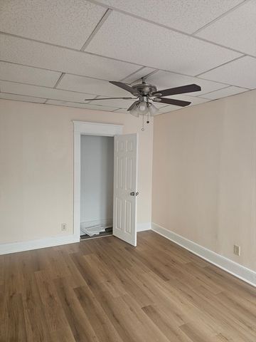 1934 Acushnet Ave, New Bedford, MA 02745