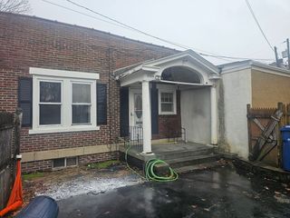 1934 Acushnet Ave, New Bedford, MA 02745