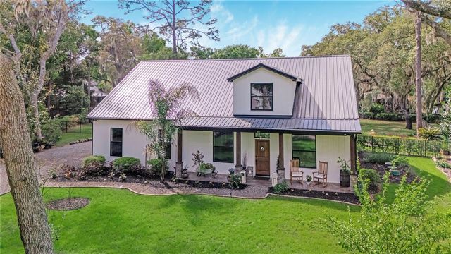 805 BAY TREE CIRCLE, Deland, FL 32724